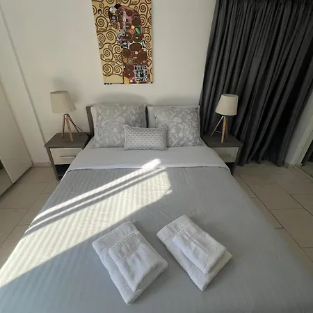 Center Getaway Apartament Nikozja