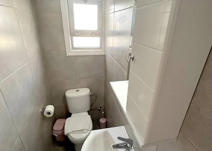 Apartment Center Getaway *